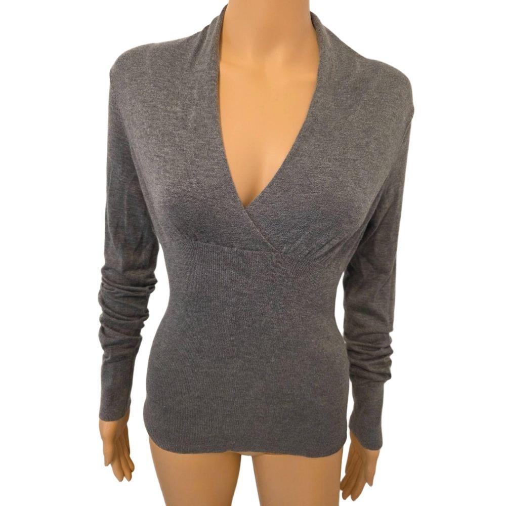 Express Gray Sexy Vneck Long Sleeve Ribbed Soft Pullover Sweater aPS‎